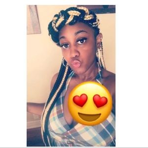 Meet your Posher, Careyona